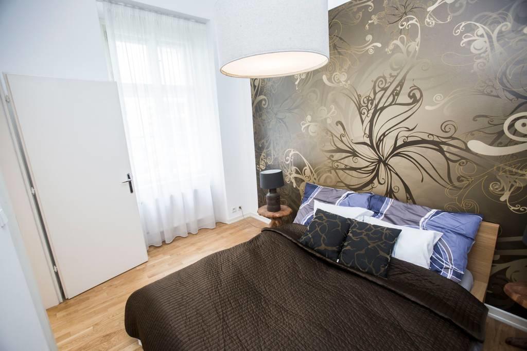 Quiet Apartment With Balcony Charles Bridge Прага Екстериор снимка